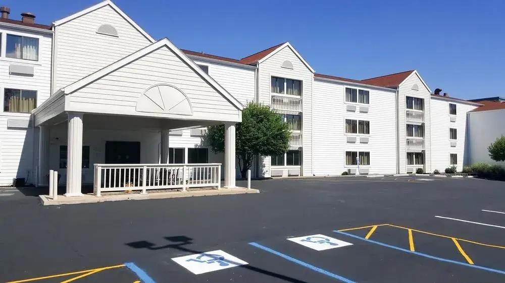 Motel 6-Maryland Heights, MO