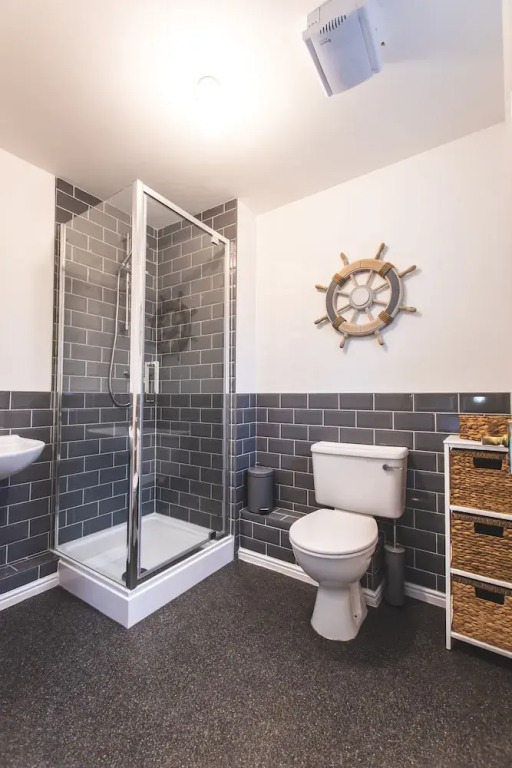 Vespasian Quay - Balcony overlooking the River Itchen - Secure & private parking