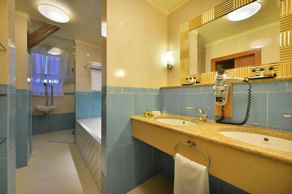 Zvon Design Suites