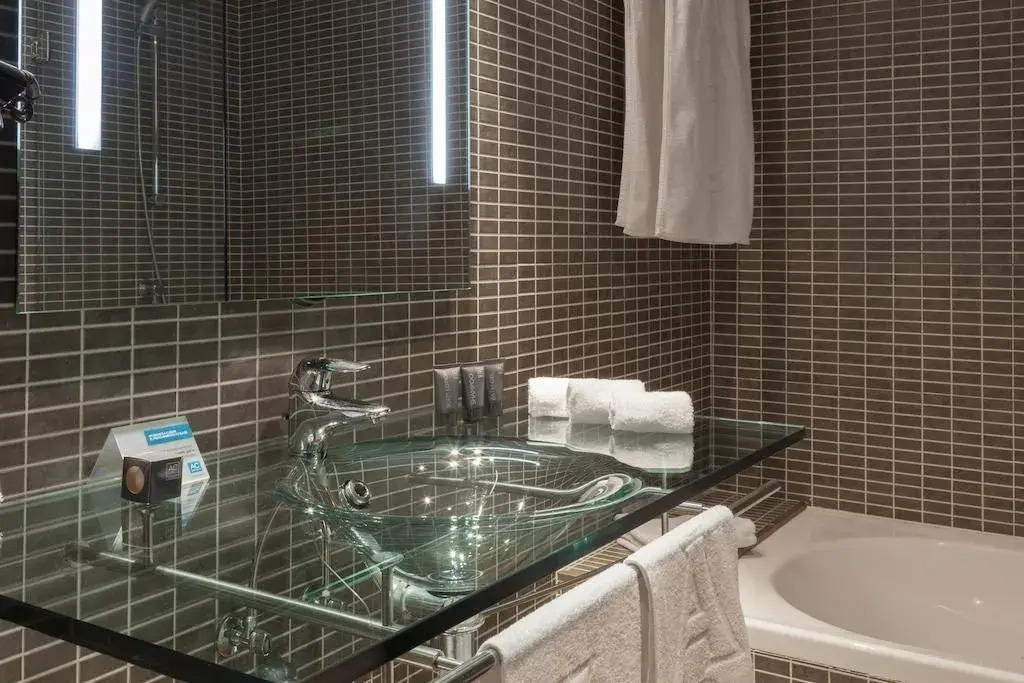 AC Hotel by Marriott Madrid Airport