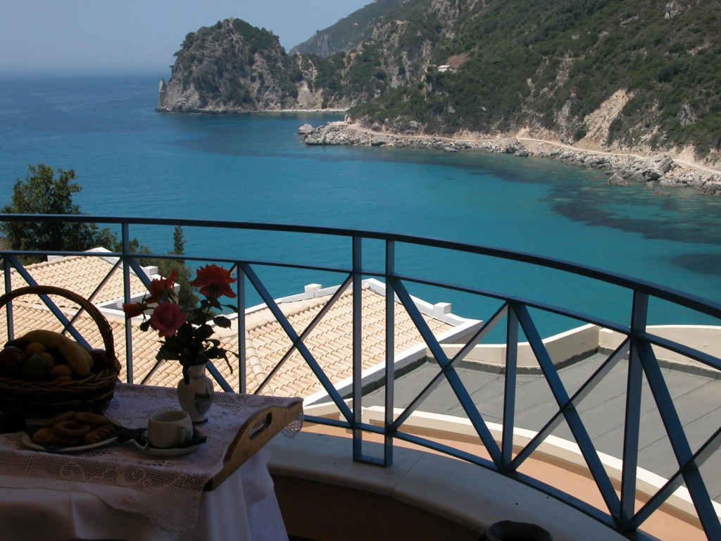 Ithea suites hotel