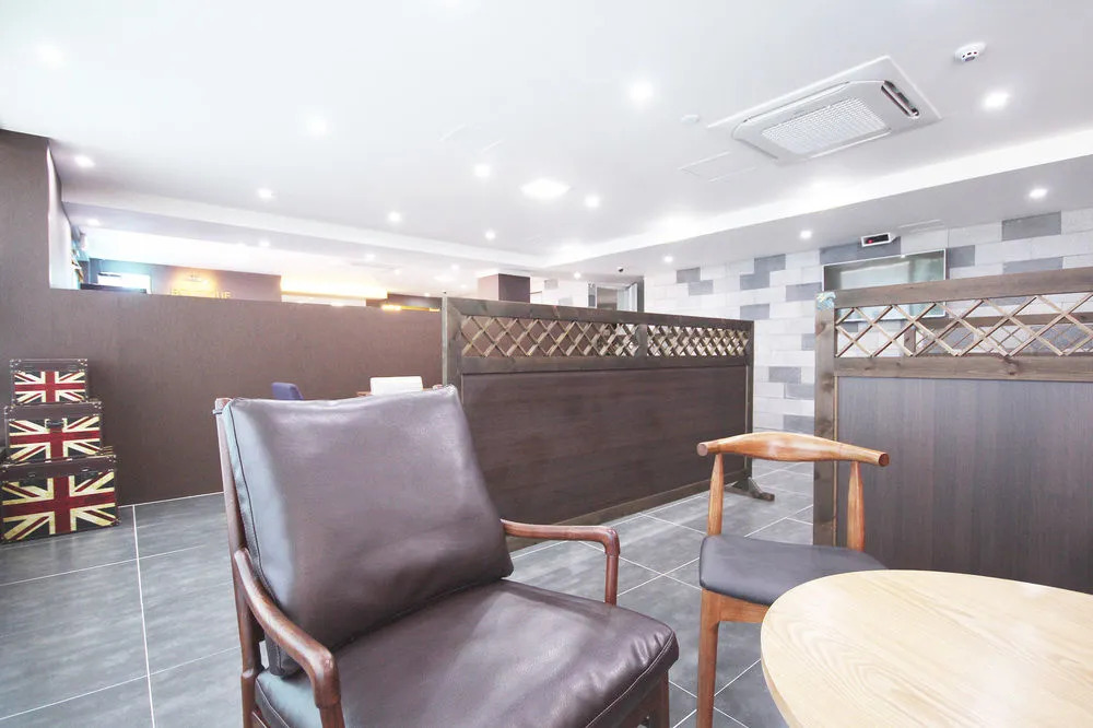Haru Hotel
