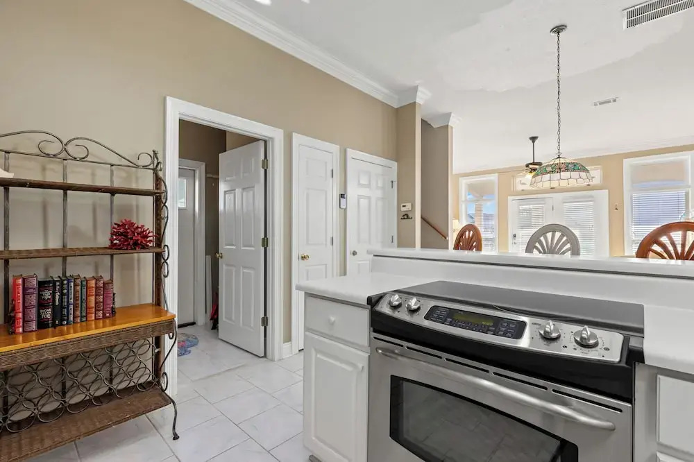 Epic Beach House With Private Pool, 175 ft to the Beach, U Gotta See It!