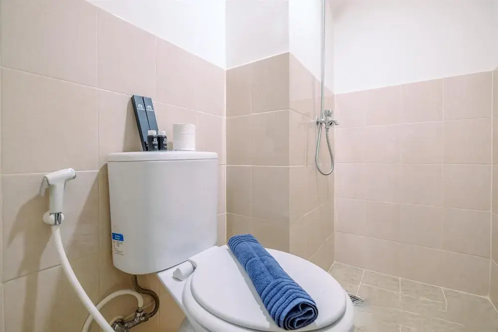 Comfort and Simply Studio Apartment at Podomoro Golf View