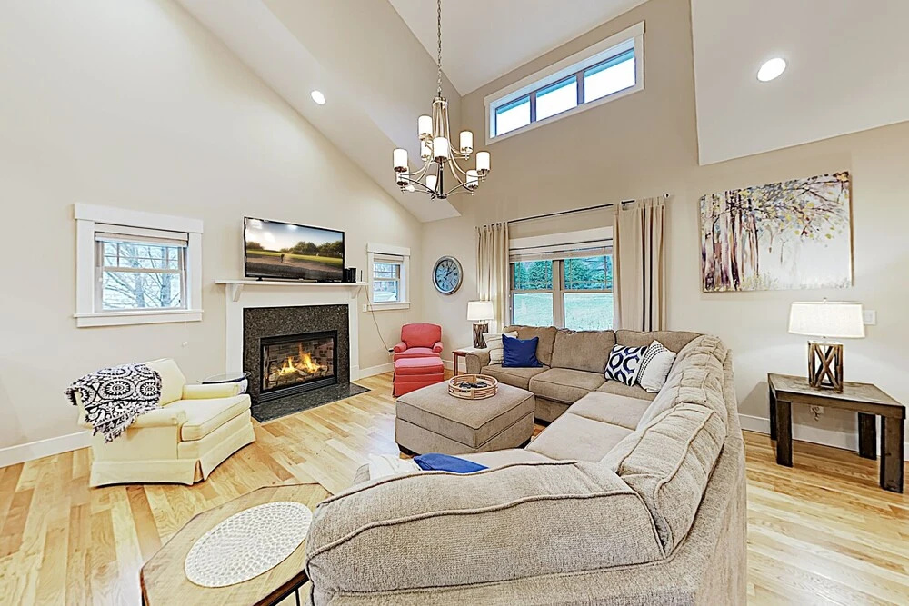 New Listing! Roomy W/ Deck, Near Creamery 4 Bedroom Home