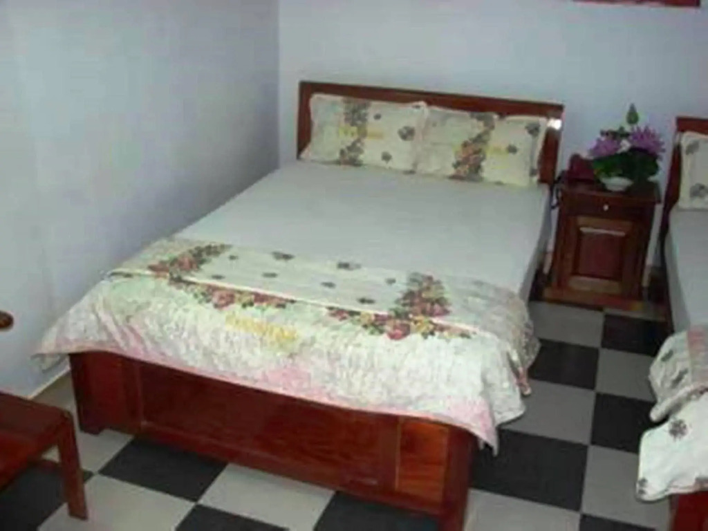 Phuong Thu Hotel