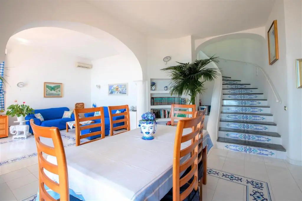 Villa Poesia - Cozy Accommodation Experience