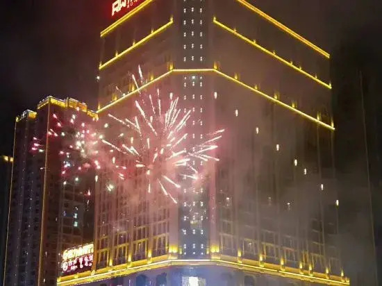 Rowin Grand Hotel