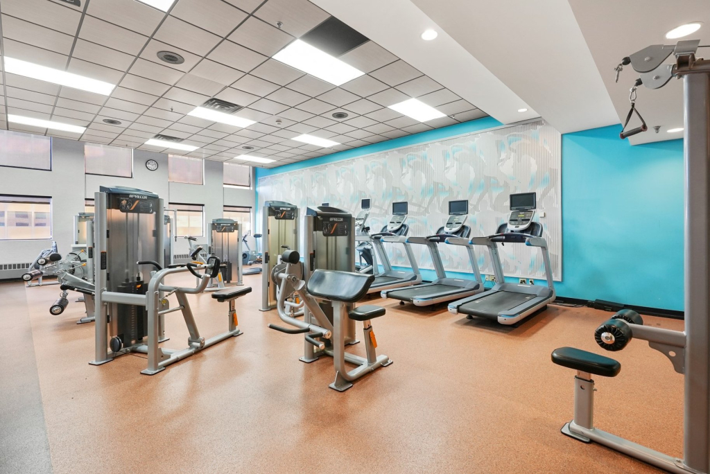 Crowne Plaza Suites MSP Airport - Mall of America by IHG
