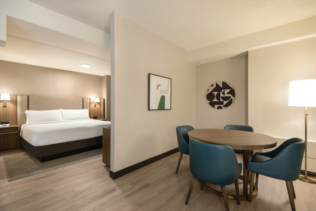 Holiday Inn & Suites Vancouver Downtown by IHG