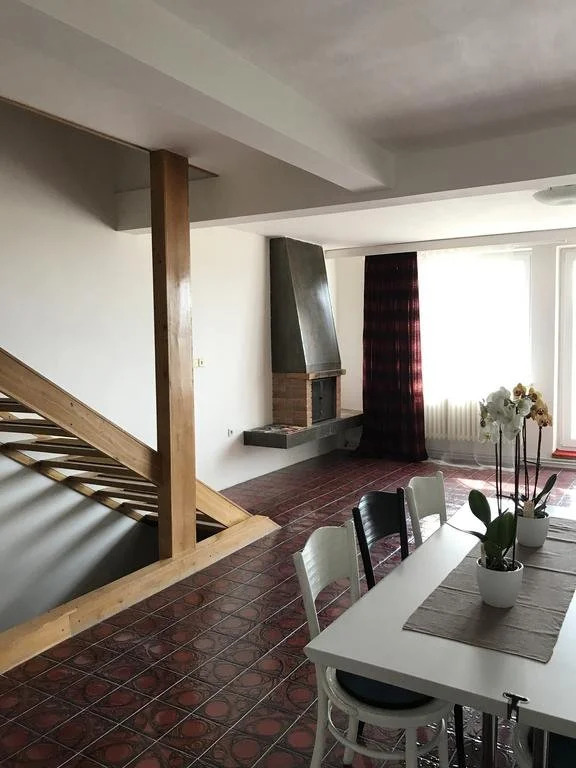 B&B Home