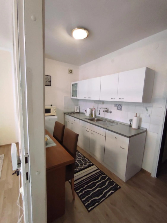 Ema Apartmani