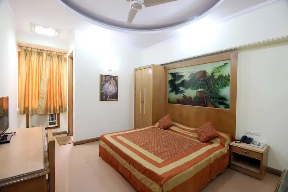 Fabhotel Kochar Continental