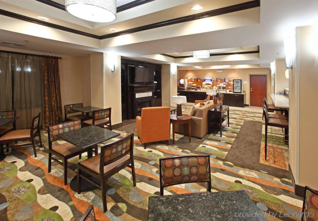 Holiday Inn Express & Suites Maumelle by IHG