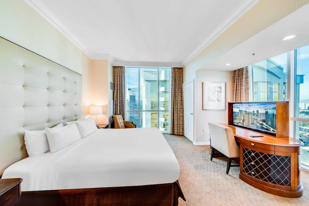 The Signature at MGM Grand - All Suites