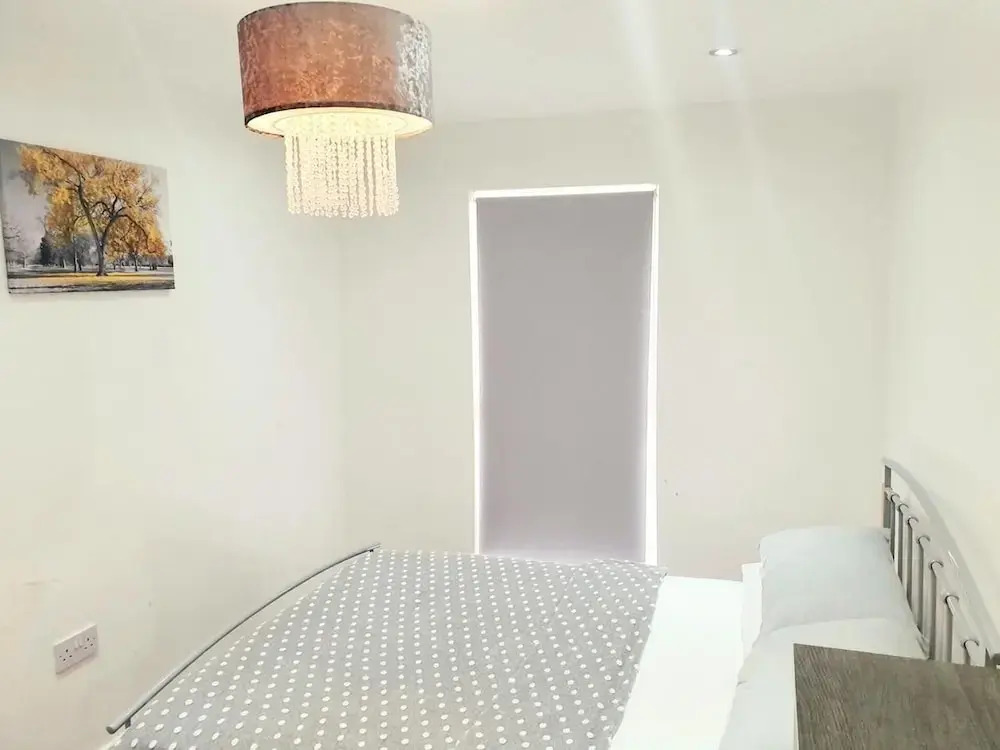 1-bed Suite - Sleeps 3 - Parking - Near Bluewater