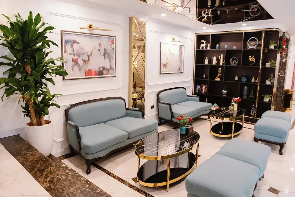 Hồng Vận Hotel