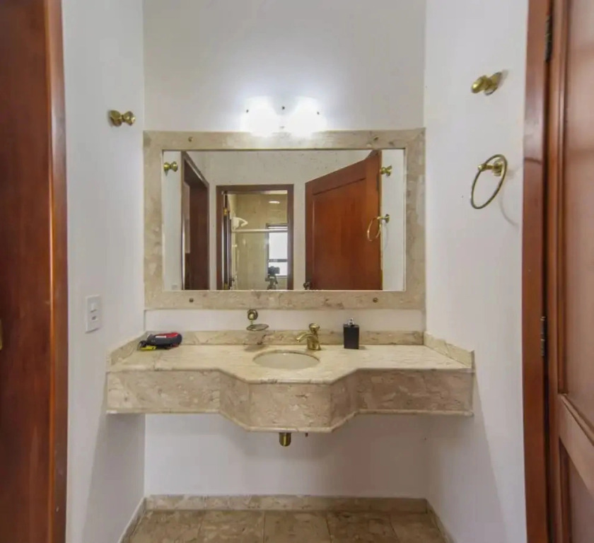 Casa c Piscina e Churrasqueira em Condom nio