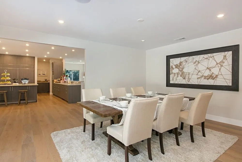 Designer Ocean-view W/ Luxe Chefs Kitchen 5 Bedroom Home