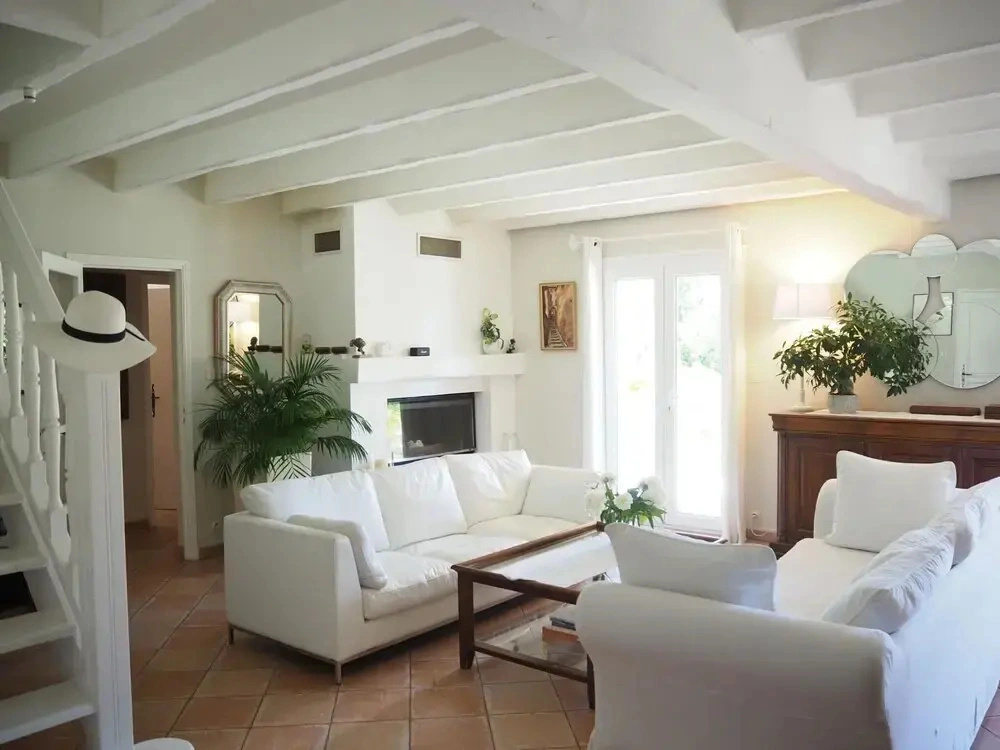 Holiday Home in Villes-sur-auzon With Pool