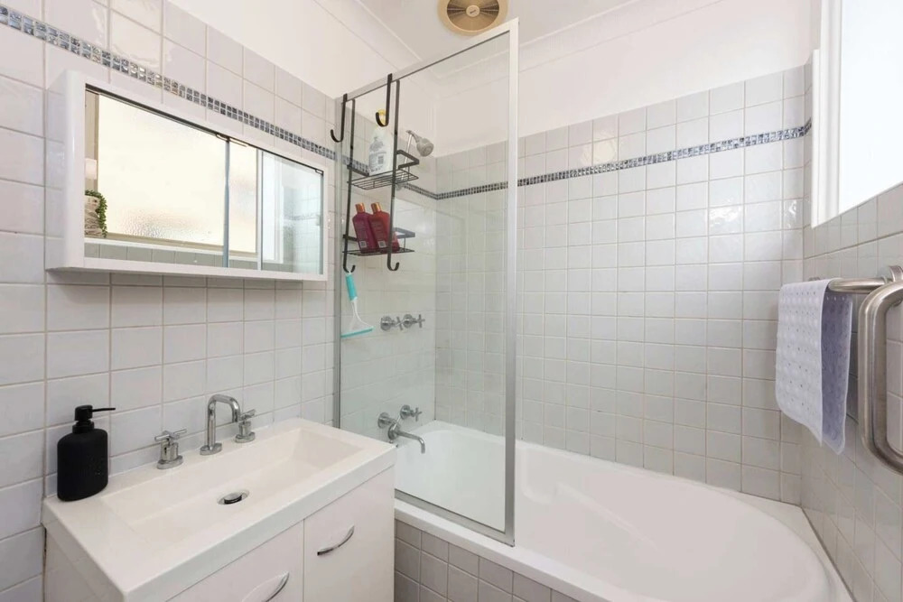 Bright & Comfortable 1BR Unit in Trendy Brunswick!