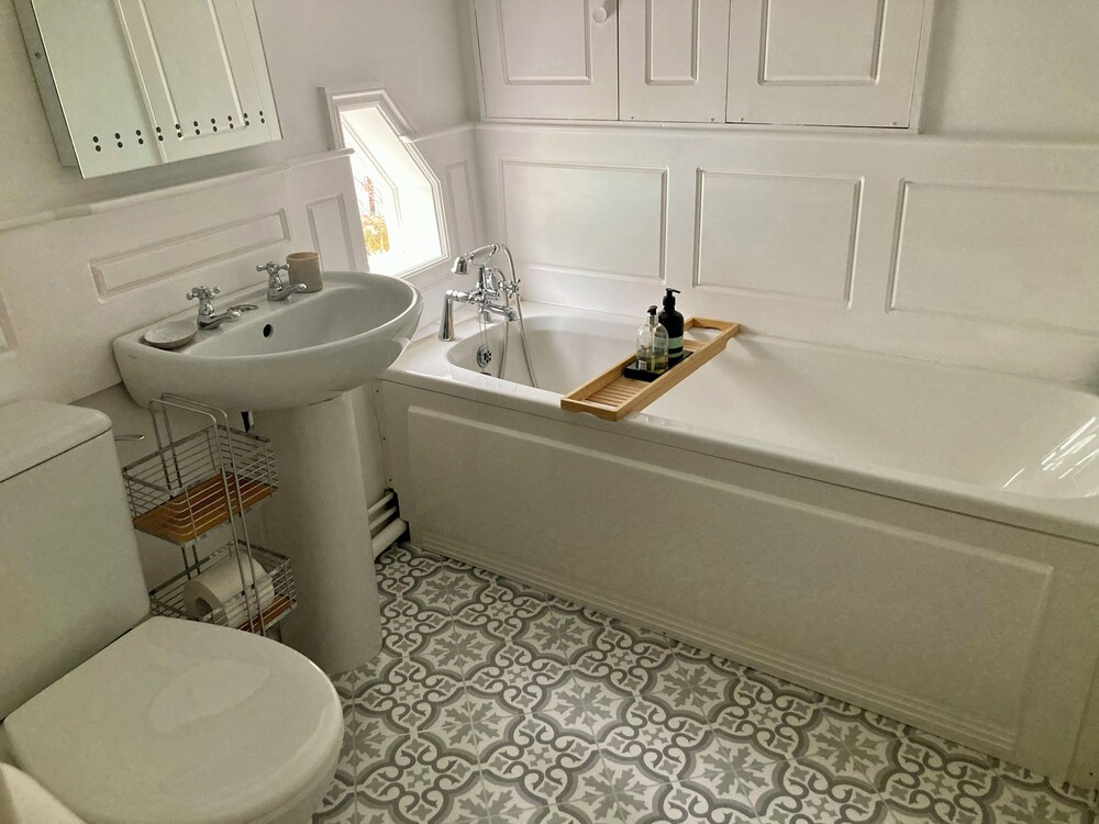 Nookie Cottage