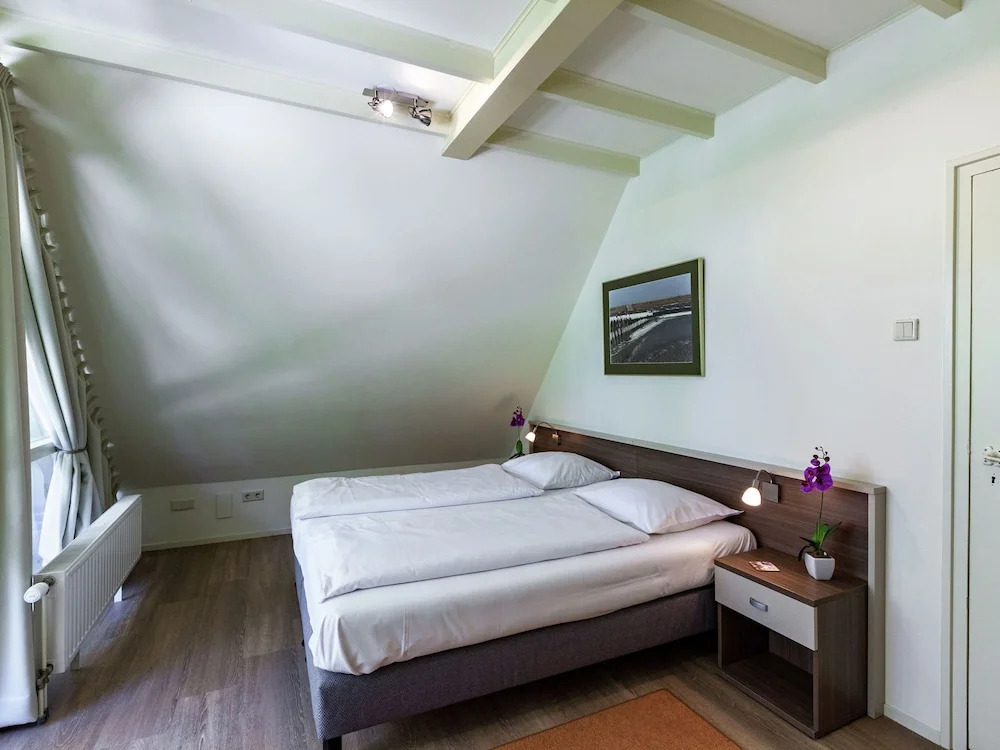Villa in Koudekerke With Sauna, Garden, Terrace