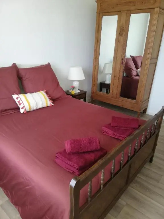 L'Opaline, Jolie Maison avec Jardin 6 pers,10km Honfleur, linge et internet inclus