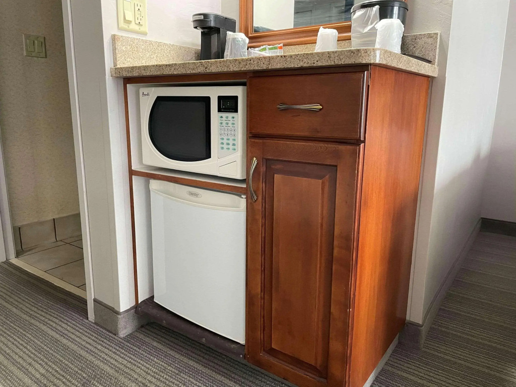 Country Inn & Suites by Radisson, Appleton North, WI