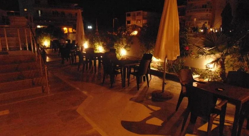 Hotel Enastron