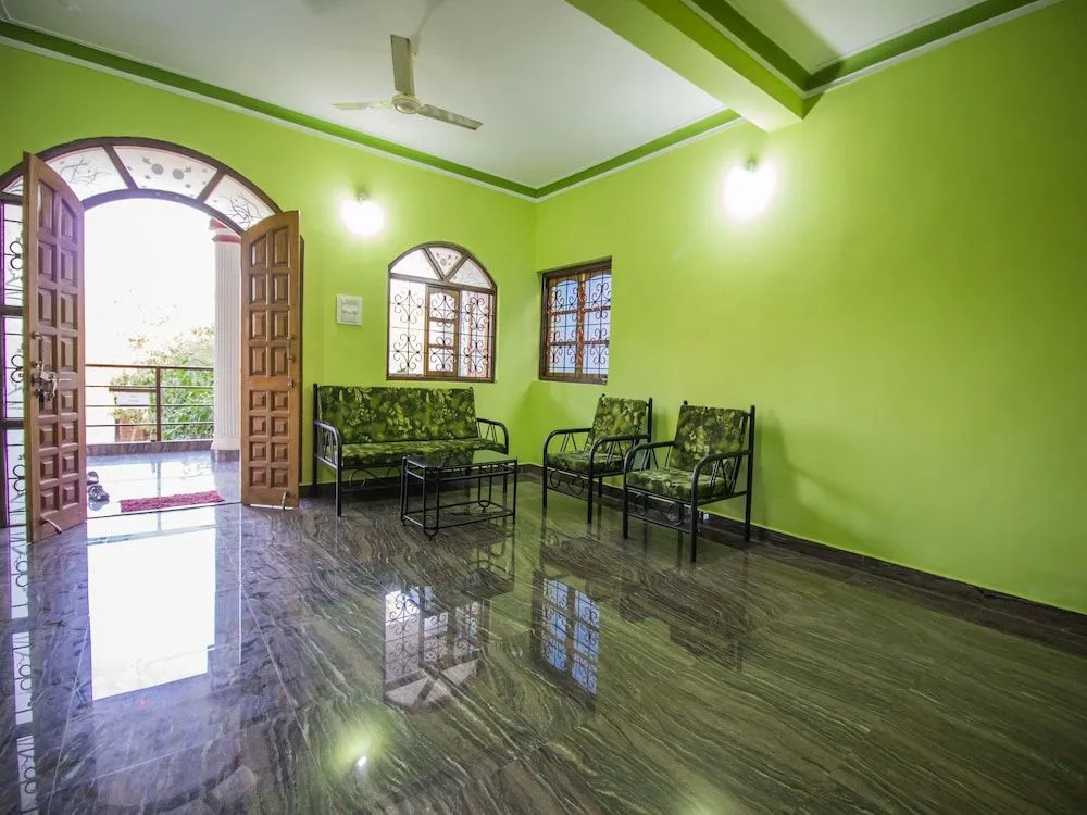 OYO 12852 Home Peaceful 2BHK Ashwem