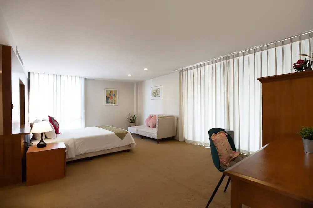 Ocean View 3BR Apartment ANDC 100-2