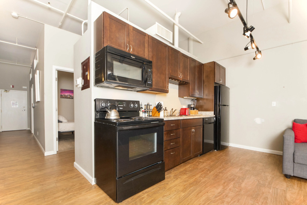 HUGE 2 Bedroom historic loft | Downtown Denver
