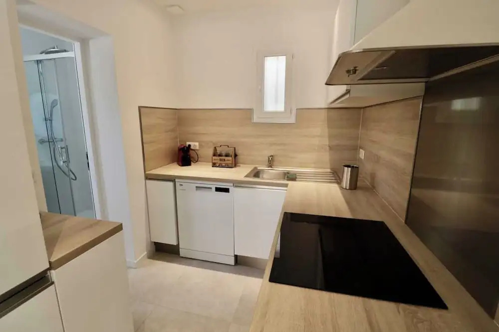 Bright House - AC - 2br-4p - Gassin