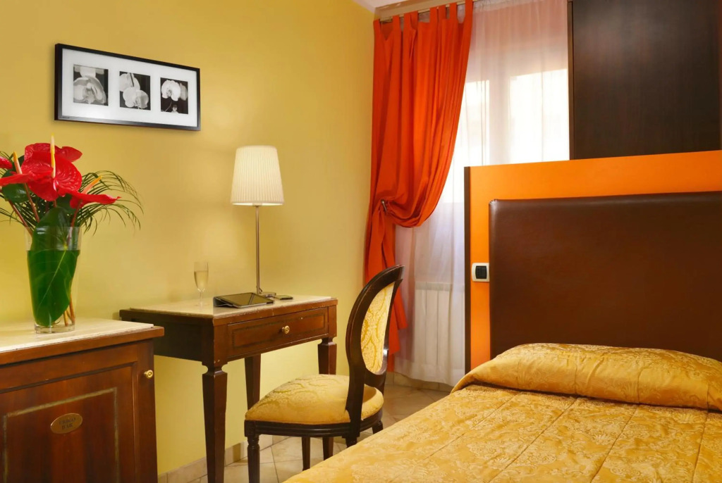 Hotel Tuscolana
