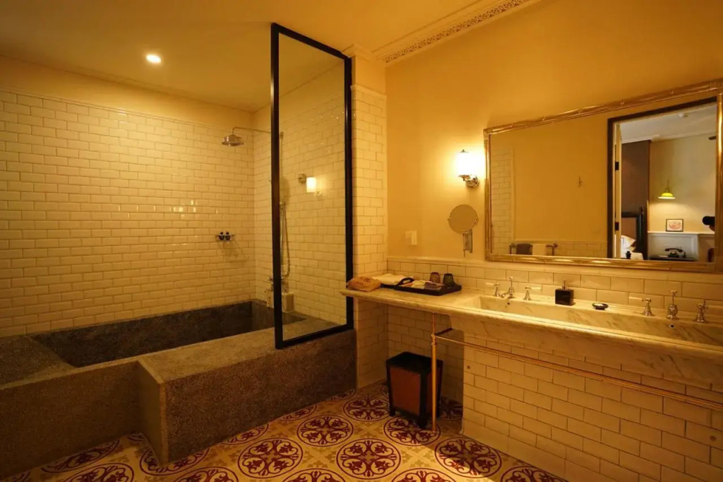 Guangzhou Nansha Stone Inn