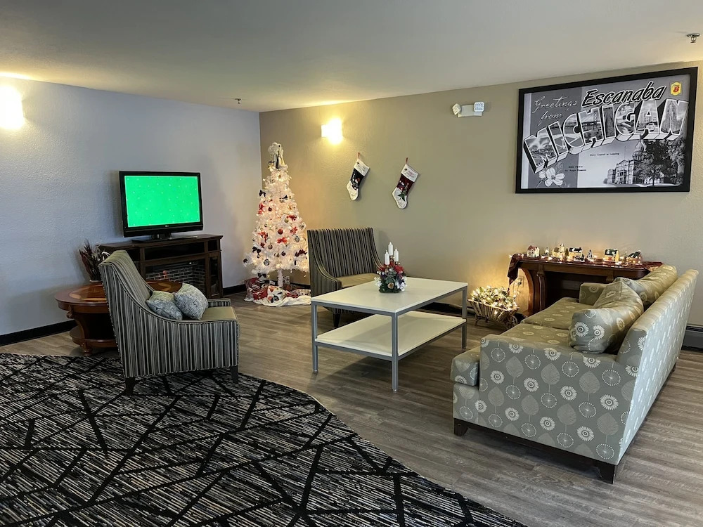 Super 8 by Wyndham Escanaba