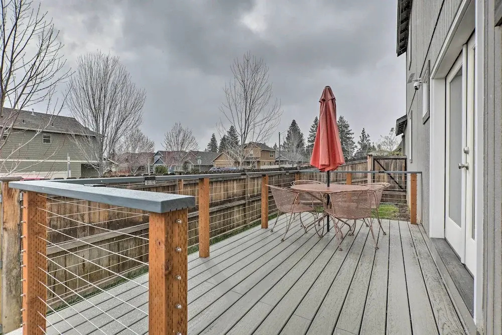 Chic Bend Home w/ Deck < 3 Mi to Downtown!