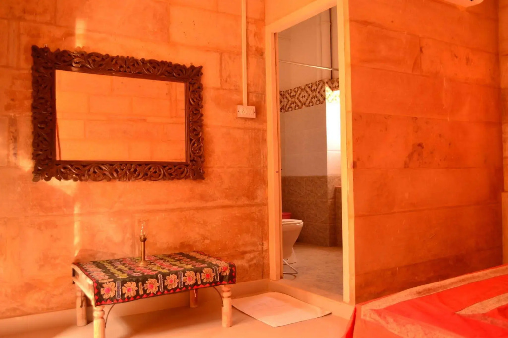 Arya Haveli