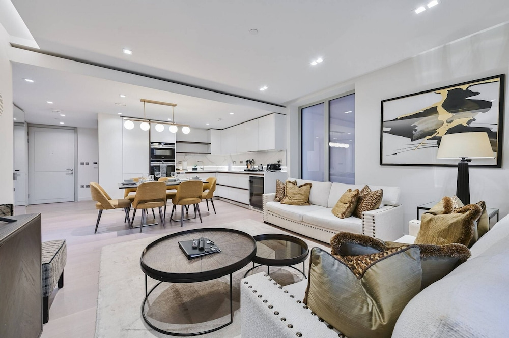 Spacious 3-bedroom Apartment in Central London