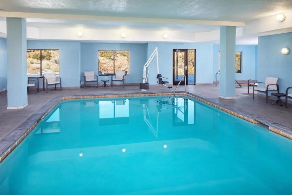 Holiday Inn Express and Suites Los Alamos Entrada Park by IHG