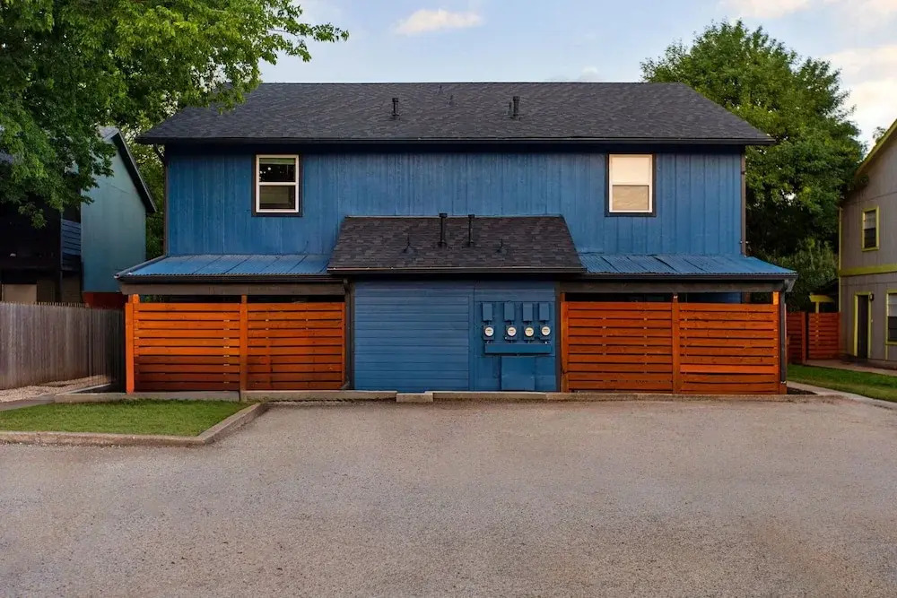 Rare 2BR in Prime Location
