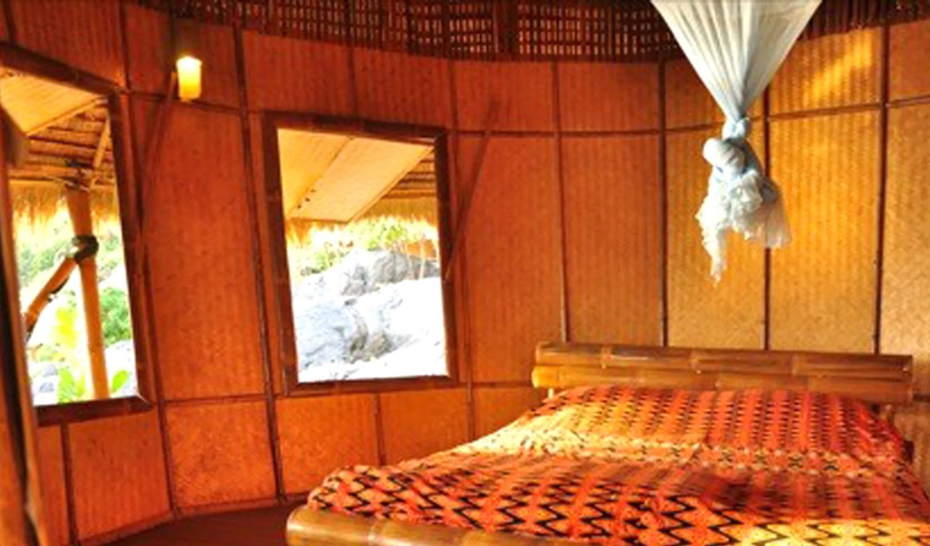 Pareehut Resort Koh Sichang