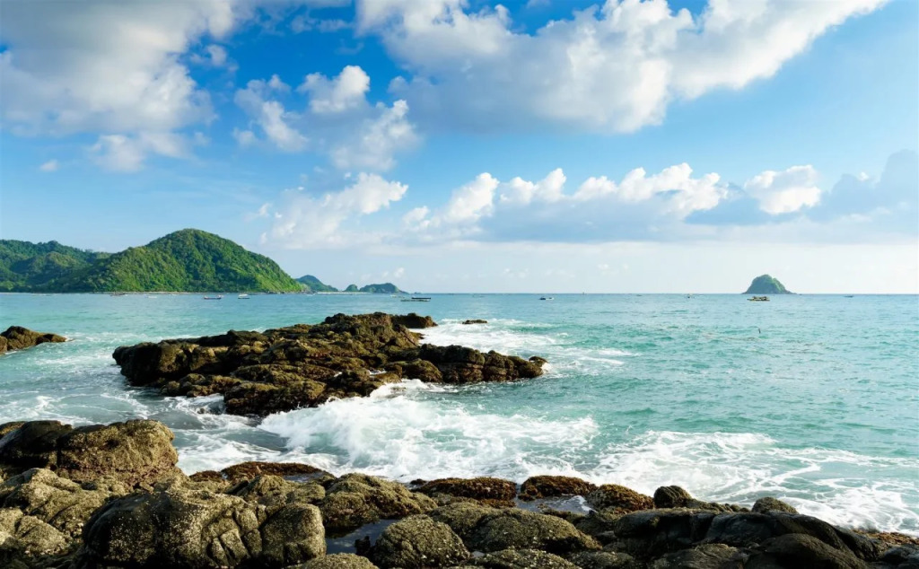 Blue Monkey Villas Resort & Ocean View