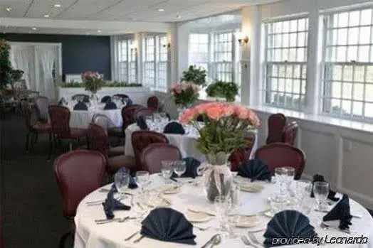 Emerson Inn By The Sea