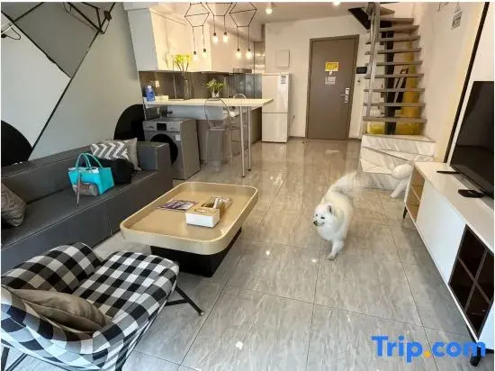 Leisure· River View Loft Suites Hotel (Qiaokou Road Metro Branch, Yuexiu Fortune Center)