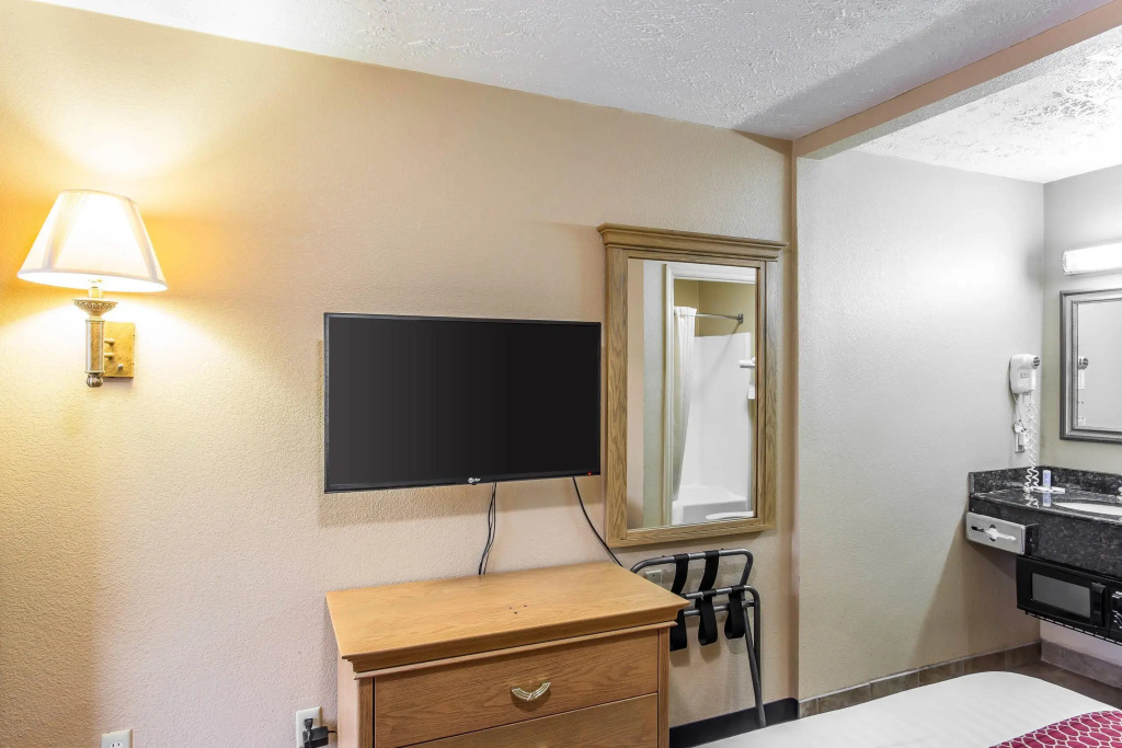 Rodeway Inn Goodlettsville South