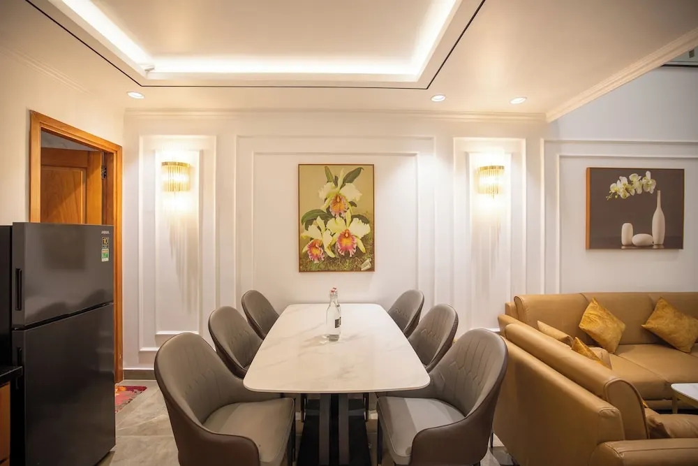 La Fleur Premium Central Apartment Hotel