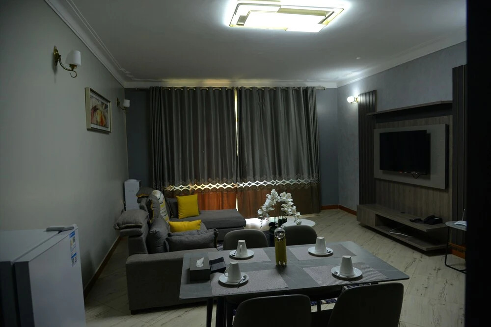 Malaikanzi Suites