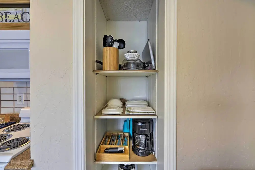 Brookings Vacation Rental Studio - Walk to Town!